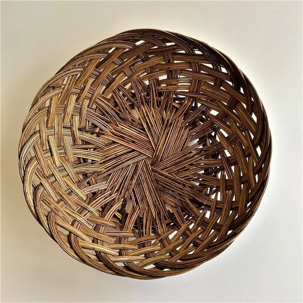 VINTAGE ROUND WICKER BASKET DIY